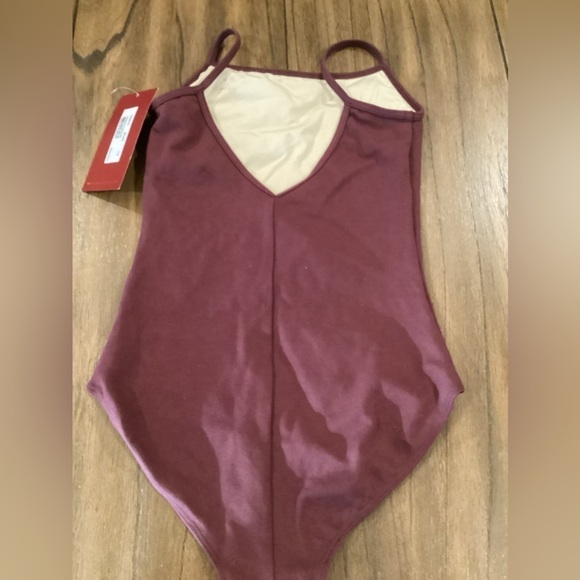 Mirella burgandy Seamed Camisole Dance Leotard Size 12 kids new - Picture 4 of 6